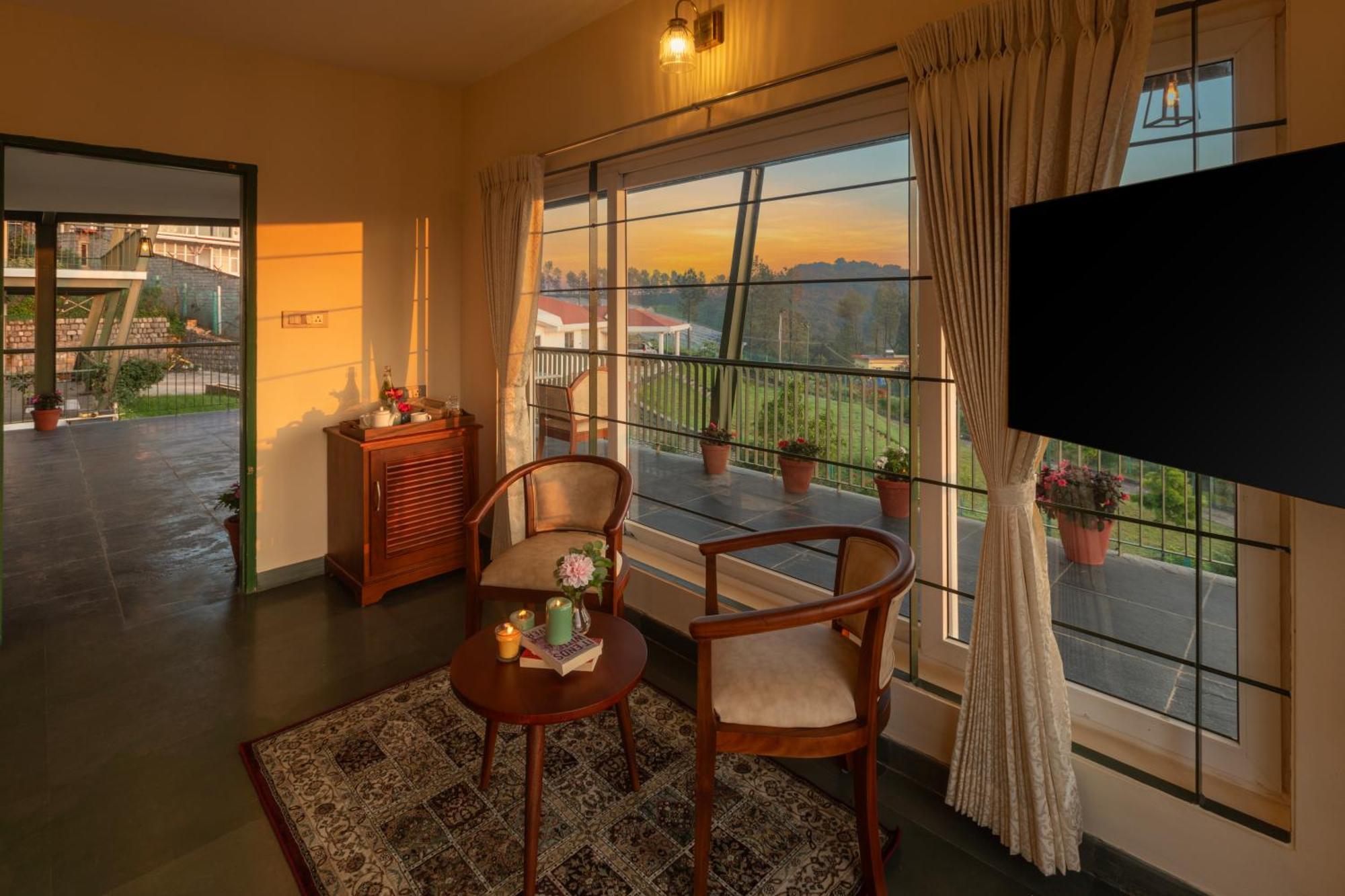 Solitude By Nature Resorts And Stays コタジリ エクステリア 写真
